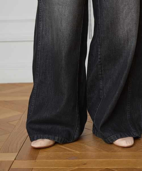 IENA LA BOUCLE（イエナラブークル）の「《追加2》IENA LA BOUCLE ソフトデニムシルエットパンツ（デニムパンツ・レディース・ブラック系その他・40/38）」の6枚目の写真