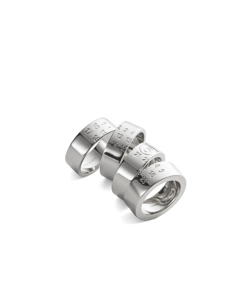 MM6 Maison Margiela（ｴﾑｴﾑｼｯｸｽ ﾒｿﾞﾝ ﾏﾙｼﾞｪﾗ）の「RING（リング・メンズ・シルバー・SMALL/MEDIUM）」の3枚目の写真