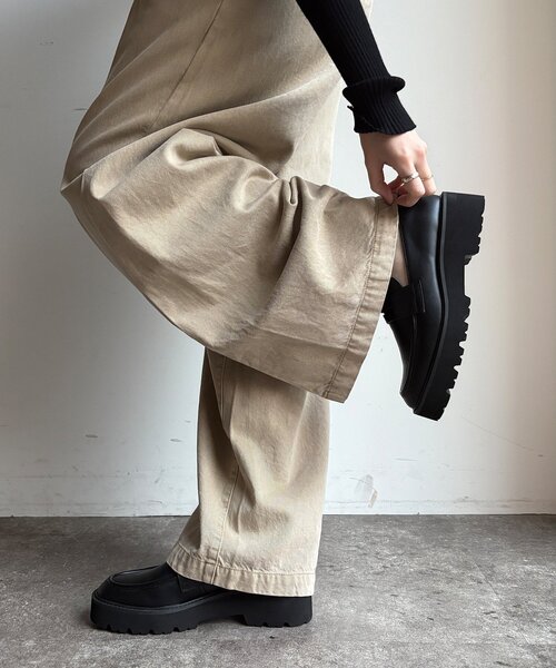 DouDou(ドゥドゥ)の「【WEB限定】ローファー(その他シューズ・レディース・ブラック・23cm/23.5cm/24cm/24.5cm)」の3枚目の写真