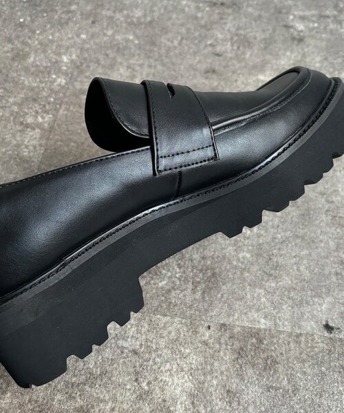 DouDou(ドゥドゥ)の「【WEB限定】ローファー(その他シューズ・レディース・ブラック・23cm/23.5cm/24cm/24.5cm)」の11枚目の写真