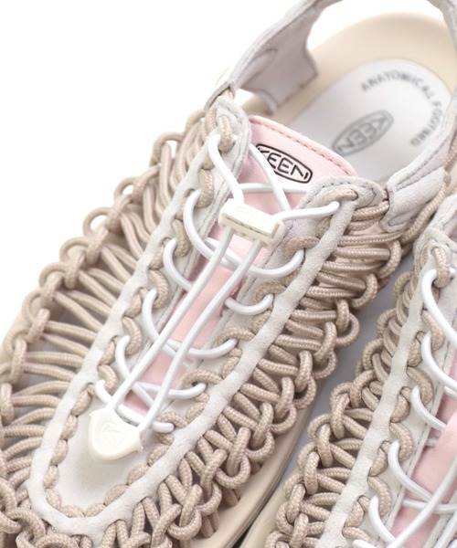 KEEN] UNEEK ユニーク (womens) | Domingo（ドミンゴ）公式オンライン