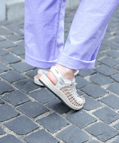 KEEN（キーン）の「[KEEN] UNEEK ユニーク (womens)（サンダル・レディース・ホワイト/ブラック/ライトベージュ・60/65/70/75）」の8枚目の写真