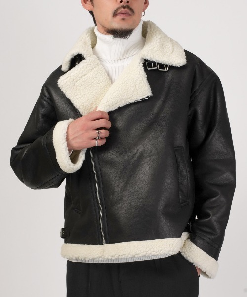 LUXSTYLE(ラグスタイル)の「フェイクムートンダブルジャケット(ムートンコート・メンズ・ホワイト×ブラック/ブラック×ブラック・L/M)」の1枚目の写真