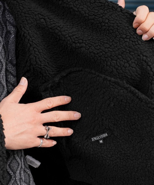 LUXSTYLE(ラグスタイル)の「フェイクムートンダブルジャケット(ムートンコート・メンズ・ホワイト×ブラック/ブラック×ブラック・L/M)」の19枚目の写真