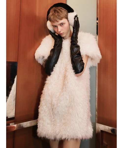 AMOMMA(アモマ)の「CANDY MINI FUR DRESS(ドレス・レディース・ブラック/アイボリー・FREE)」の2枚目の写真