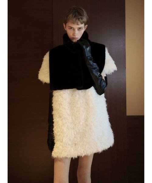 AMOMMA(アモマ)の「CANDY MINI FUR DRESS(ドレス・レディース・ブラック/アイボリー・FREE)」の4枚目の写真