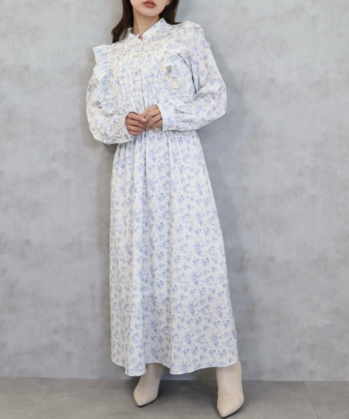 CECIL McBEE(セシルマクビー)の「花柄ピンタックフリルワンピース(ワンピース・レディース・アイボリー/ブラック/ベージュ・MEDIUM)」の1枚目の写真