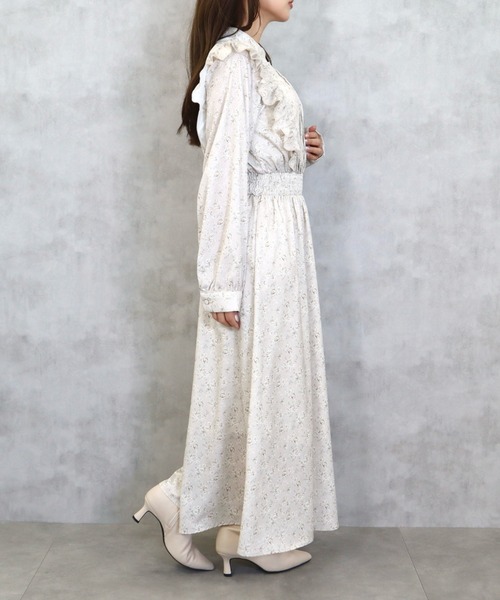 CECIL McBEE(セシルマクビー)の「花柄ピンタックフリルワンピース(ワンピース・レディース・アイボリー/ブラック/ベージュ・MEDIUM)」の16枚目の写真