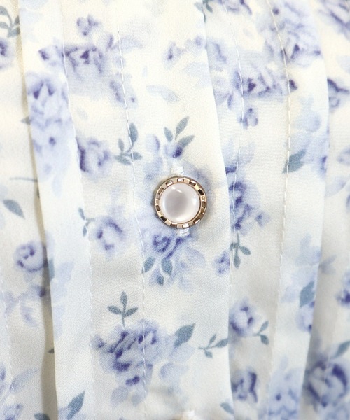 CECIL McBEE(セシルマクビー)の「花柄ピンタックフリルワンピース(ワンピース・レディース・アイボリー/ブラック/ベージュ・MEDIUM)」の6枚目の写真