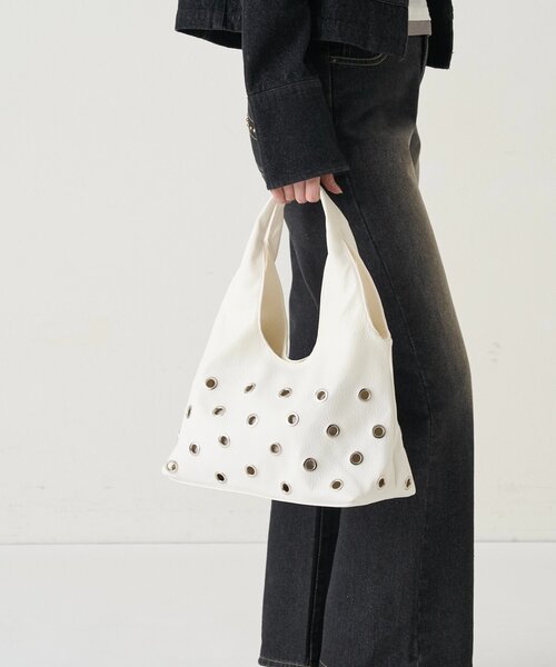 WHO'S WHO gallery（フーズフーギャラリー）の「アイレットPUショルダーバッグ（ショルダーバッグ・レディース・ブラック/イエロー/オフホワイト・FREE）」の8枚目の写真