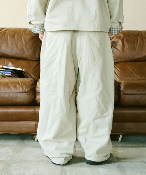 BROKEN BASE(ブロークンベース)の「2-Way Check Chino Pants / 2-Way チェックチノパンツ(チノパンツ・メンズ・アイボリー/ネイビー・MEDIUM/LARGE)」の4枚目の写真