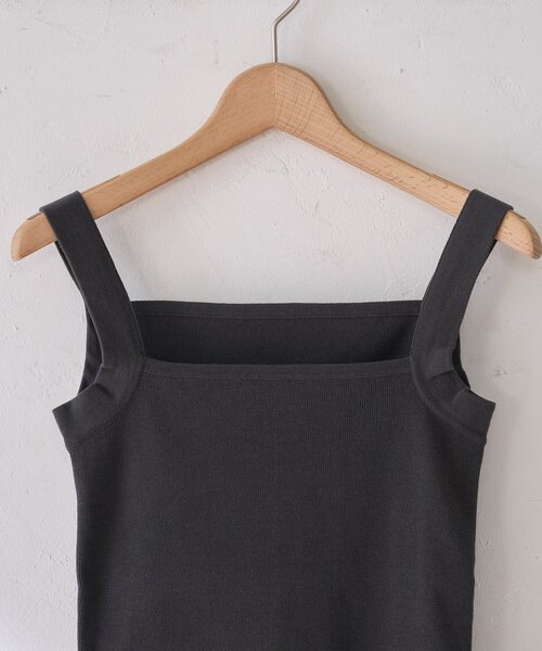 SHENERY（シーナリー）の「総針ニットキャミソール（ニット/セーター・レディース・ブラック/オフホワイト/ベージュ・FREE）」の14枚目の写真