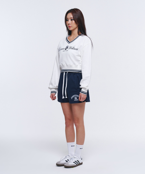BORN TO WIN（ボーントゥウィン）の「W WELLNESS V-NECK CROP SWEATSHIRTS [IVORY]（スウェット・レディース・その他・1/2）」の6枚目の写真