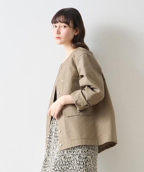 TAION(タイオン)の「《別注》【TAION/タイオン】ノーカラーブルゾン(ブルゾン・レディース・オリーブ/オフホワイト/ブラック・2/3)」の3枚目の写真
