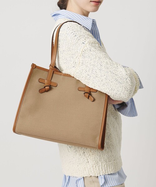 GIANNI CHIARINI（ジャンニ キアリーニ）の「＜GIANNI CHIARINI＞MARCHELLA トートバッグ（トートバッグ・レディース・ベージュ・FREE）」の2枚目の写真