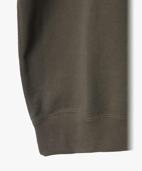 agnes b.（アニエスベー）の「メンズ ”b.”ロゴ コットン 長袖 スウェット ”Cuppo”（スウェット・メンズ・グリーン系その他・2/1）」の5枚目の写真