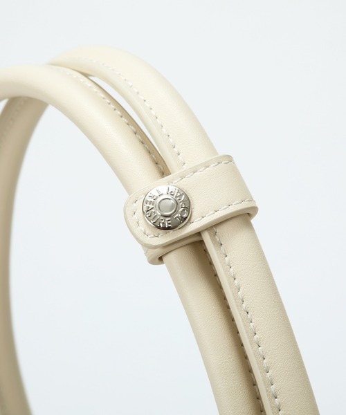 TREASURE TOPKAPI(トレジャートプカピ)の「【TREASURE TOPKAPI】ナイロン センターベルト トートバッグ A4 / 軽量 / 肩掛け(トートバッグ・レディース・トップグレー/グレイッシュベージュ/ブラック・FREE)」の9枚目の写真