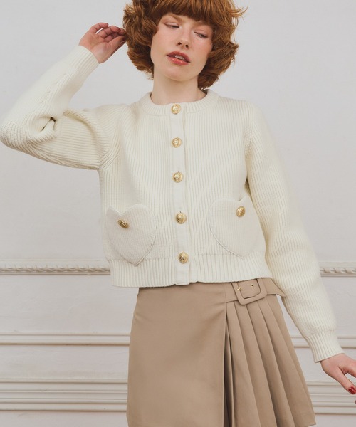 EIMY ISTOIRE(エイミーイストワール)の「【PRE ORDER】ハートポケットニットジャケット(ノーカラージャケット・レディース・レッド/ブラック/グレー/オフホワイト・F)」の10枚目の写真