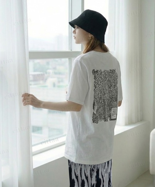 Dalfwin（ダールフィン）の「韓国ファッション HIDEプリントオーバーサイズ半袖Tシャツ（Tシャツ/カットソー・レディース・ホワイト/ブラック・FREE）」の5枚目の写真