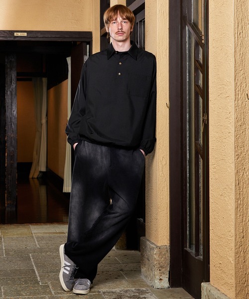 The DUFFER of ST.GEORGE(ザダファーオブセントジョージ)の「BRUSHED SWEAT WIDE PANTS:バイオウォッシュ ユーズド加工 スウェット ワイドパンツ(スウェットパンツ・メンズ・ネイビー/ブラック・LARGE/MEDIUM)」の12枚目の写真