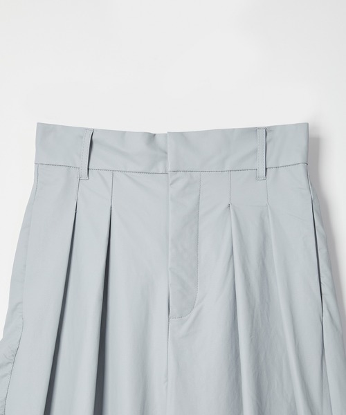 Muscat(マスカット)の「【洗える】フェイクレザータックワイドパンツ(その他パンツ・レディース・ブルー/サンドベージュ/ブラック・F)」の15枚目の写真