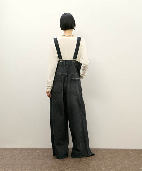 ADAM ET ROPE'（アダムエロペ）の「【サステナブル】2WAYデニムサロペット（サロペット/オーバーオール・レディース・ブラック/ブルー・38/36）」の5枚目の写真