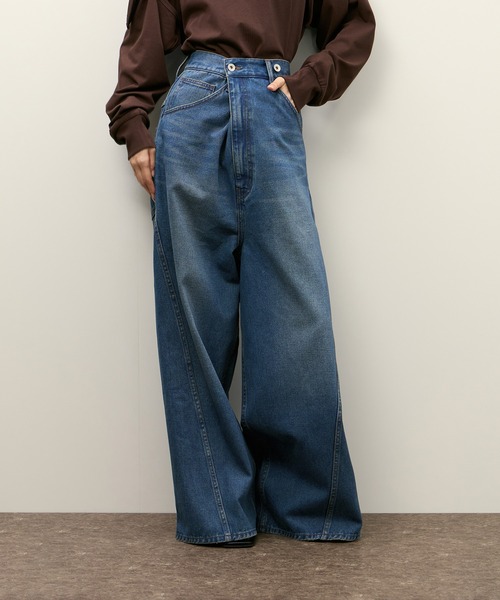 ADAM ET ROPE'（アダムエロペ）の「【サステナブル】2WAYデニムサロペット（サロペット/オーバーオール・レディース・ブラック/ブルー・38/36）」の12枚目の写真