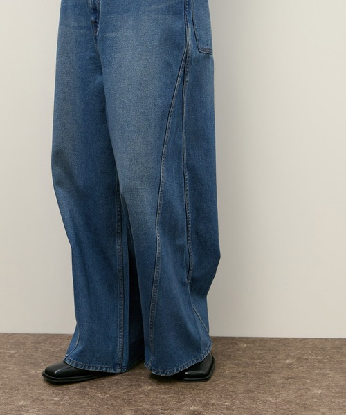 ADAM ET ROPE'（アダムエロペ）の「【サステナブル】2WAYデニムサロペット（サロペット/オーバーオール・レディース・ブラック/ブルー・38/36）」の14枚目の写真