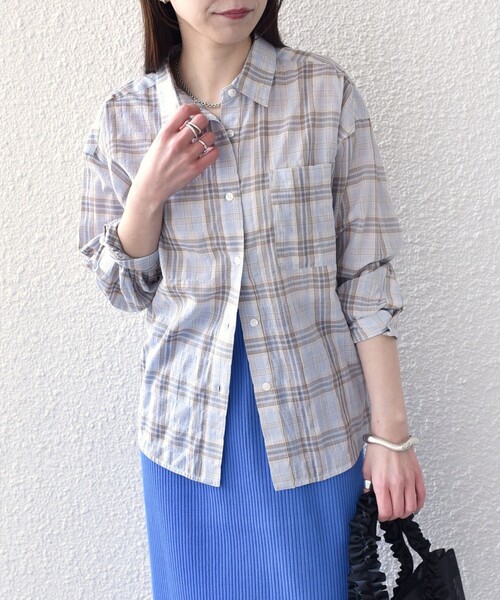 SHIPS Colors(シップス カラーズ)の「SHIPS Colors:〈手洗い可能〉シアー チェック シャツ◇(シャツ/ブラウス・レディース・オフホワイト/ブラック/ライトブルー・ONE SIZE)」の2枚目の写真