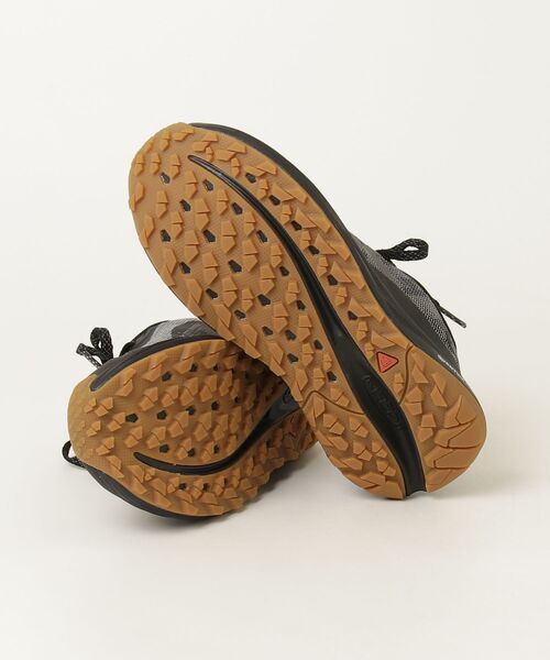 KEEN（キーン）の「ROAM / ローム / レディース シューズ（スニーカー・レディース・ブラック×グレー・22.5cm/23cm/23.5cm/24cm/24.5cm/25cm/25.5cm）」の3枚目の写真