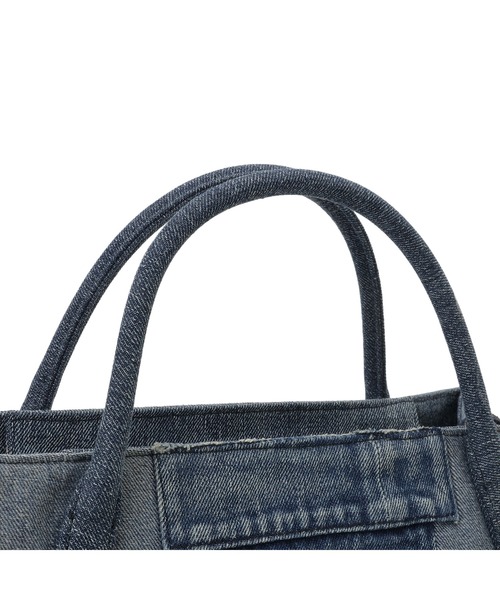 Guess（ゲス）の「JODI Tote（トートバッグ・レディース・インディゴブルー・ONE SIZE）」の11枚目の写真