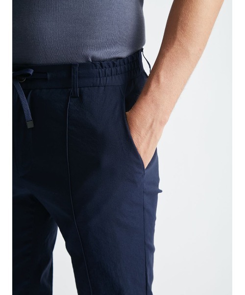 AOURE(アウール)の「MALPENSA AIR SETUP PANTS(スラックス・メンズ・ネイビー/ライトグレー/ミント・MEDIUM/SMALL/X-LARGE/LARGE)」の16枚目の写真