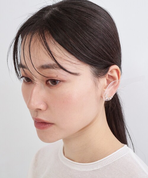 OPAQUE.CLIP(オペークドットクリップ)の「ビジュームーンピアス(ピアス(両耳用)・レディース・シルバー/ゴールド・00)」の7枚目の写真