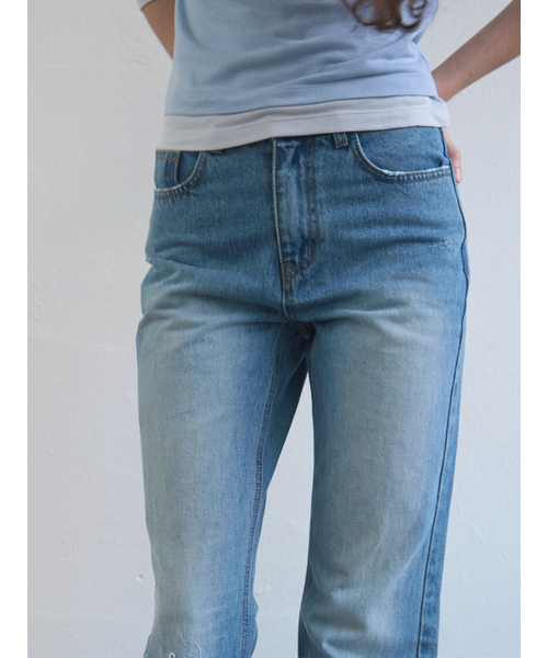 Kijun(キジュン)の「Single Cut Flared Jeans Blue(デニムパンツ・レディース・その他・SMALL/MEDIUM)」の6枚目の写真