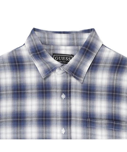 Guess（ゲス）の「MEN'S Woven L/Slv Shirt 長袖シャツ（シャツ/ブラウス・メンズ・ネイビー/オレンジ・MEDIUM/LARGE/X-LARGE/ONE SIZE）」の4枚目の写真