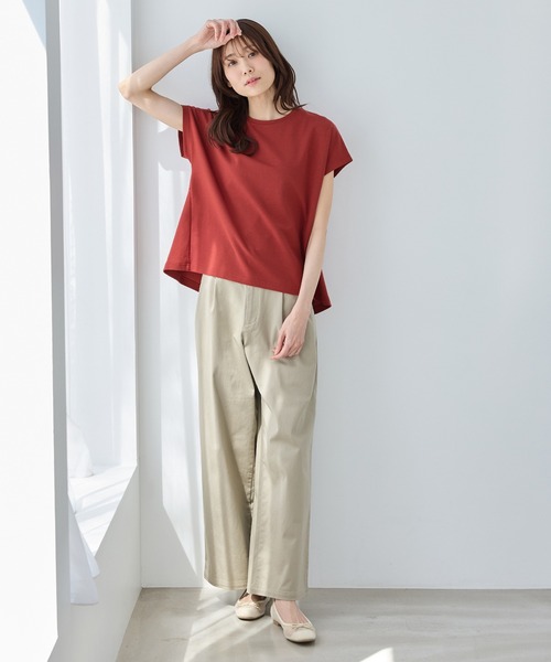 Honeys(ハニーズ)の「【ハニさら・接触冷感・UVカット・遮熱】後切替フレンチ袖Tシャツ(Tシャツ/カットソー・レディース・グレイッシュベージュ/ブラック/オフホワイト/レッド/ダークブルー・L/LL/M)」の14枚目の写真