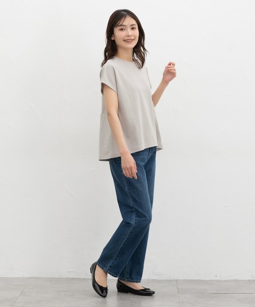 Honeys(ハニーズ)の「【ハニさら・接触冷感・UVカット・遮熱】後切替フレンチ袖Tシャツ(Tシャツ/カットソー・レディース・グレイッシュベージュ/ブラック/オフホワイト/レッド/ダークブルー・L/LL/M)」の18枚目の写真