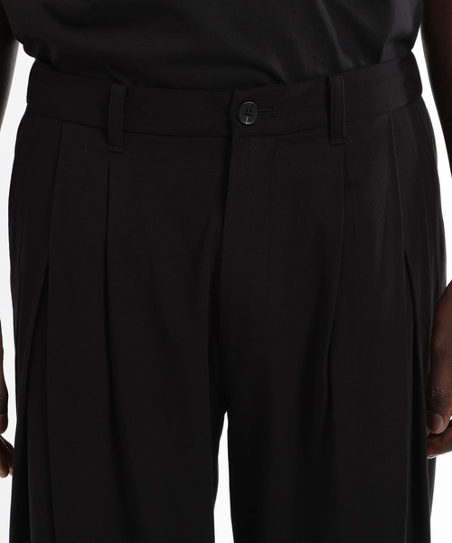 HARE（ハレ）の「【SET UP対応 接触冷感】ディープタックワイドストレートトラウザー(HARE)（スラックス・メンズ・ブルー/ブラック/グレー系その他/ブラウン/ストライプ・SMALL/MEDIUM）」の16枚目の写真