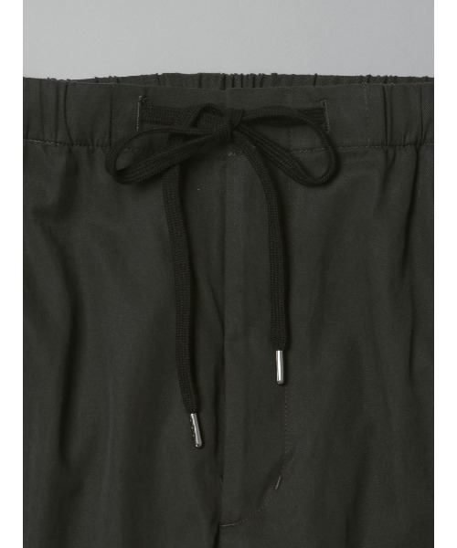 SUIT SQUARE(スーツスクエア)の「GOOVI/イージーパンツ/リヨセルコットンチノクロス/無地(スーツパンツ・メンズ・ベージュ/ブラック/ホワイト・1/2/3)」の17枚目の写真