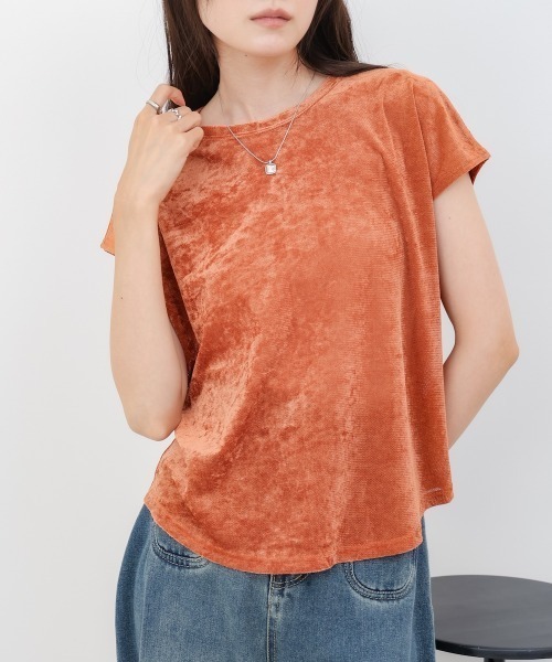 Bab(バブ)の「シアーベロアフレンチスリーブカットソー(Tシャツ/カットソー・レディース・チャコールグレー/オフホワイト/アイボリー/ブラック/ネイビー/オレンジ/ピンク/ブラウン/ブルー・MEDIUM)」の9枚目の写真