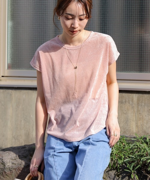 Bab(バブ)の「シアーベロアフレンチスリーブカットソー(Tシャツ/カットソー・レディース・チャコールグレー/オフホワイト/アイボリー/ブラック/ネイビー/オレンジ/ピンク/ブラウン/ブルー・MEDIUM)」の13枚目の写真