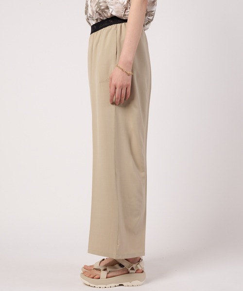Arnold Palmer(アーノルドパーマー)の「ロゴテープアクセント イージーパンツ(その他パンツ・レディース・ベージュ/サックスブルー/ブラック・L/M/S)」の9枚目の写真
