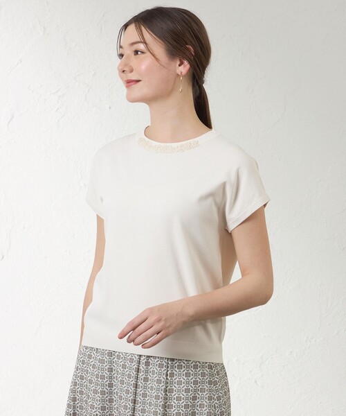 amaca(アマカ)の「【接触冷感・UV対策】ライトレーヨンストレッチ プルオーバー(Tシャツ/カットソー・レディース・ダークネイビー/ベージュ/ピンク系その他2・38)」の2枚目の写真