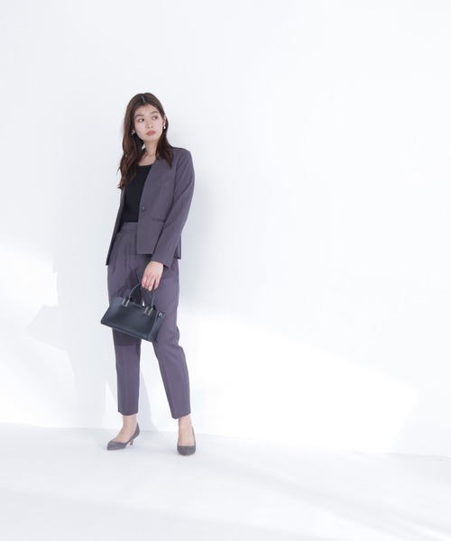 NATURAL BEAUTY BASIC(ナチュラルビューティーベーシック)の「サマードライタッチ SETUP ノーカラージャケット(ノーカラージャケット・レディース・チャコールグレー/ベージュ/ブラウン・MEDIUM/SMALL)」の9枚目の写真
