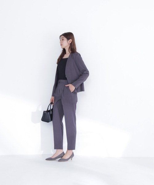 NATURAL BEAUTY BASIC(ナチュラルビューティーベーシック)の「サマードライタッチ SETUP ノーカラージャケット(ノーカラージャケット・レディース・チャコールグレー/ベージュ/ブラウン・MEDIUM/SMALL)」の10枚目の写真