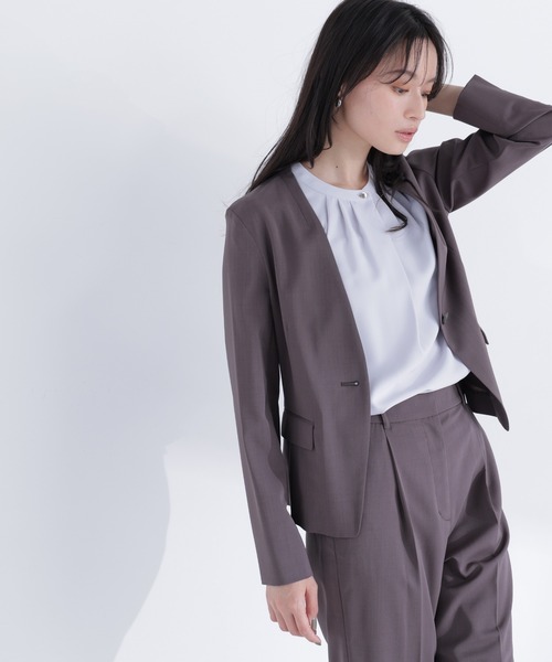 NATURAL BEAUTY BASIC(ナチュラルビューティーベーシック)の「サマードライタッチ SETUP ノーカラージャケット(ノーカラージャケット・レディース・チャコールグレー/ベージュ/ブラウン・MEDIUM/SMALL)」の13枚目の写真