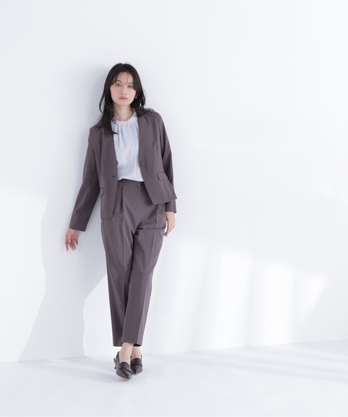 NATURAL BEAUTY BASIC(ナチュラルビューティーベーシック)の「サマードライタッチ SETUP ノーカラージャケット(ノーカラージャケット・レディース・チャコールグレー/ベージュ/ブラウン・MEDIUM/SMALL)」の14枚目の写真