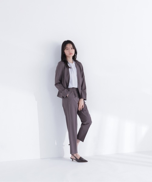 NATURAL BEAUTY BASIC(ナチュラルビューティーベーシック)の「サマードライタッチ SETUP ノーカラージャケット(ノーカラージャケット・レディース・チャコールグレー/ベージュ/ブラウン・MEDIUM/SMALL)」の17枚目の写真