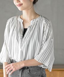 バンドカラーレーヨンプリントドルマンブラウス