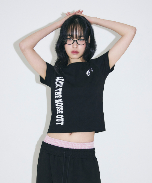 SLEEKGLOW（スリック グロウ）の「アンロックセミクロップTシャツ[ブラック]（Tシャツ/カットソー・レディース・その他・FREE）」の2枚目の写真